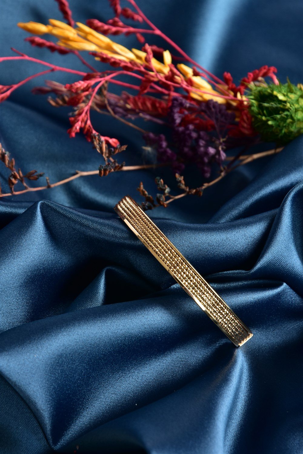 Özel İşçilikli Çelik Gold Yarım Kelepçe Bileklik  KA061231