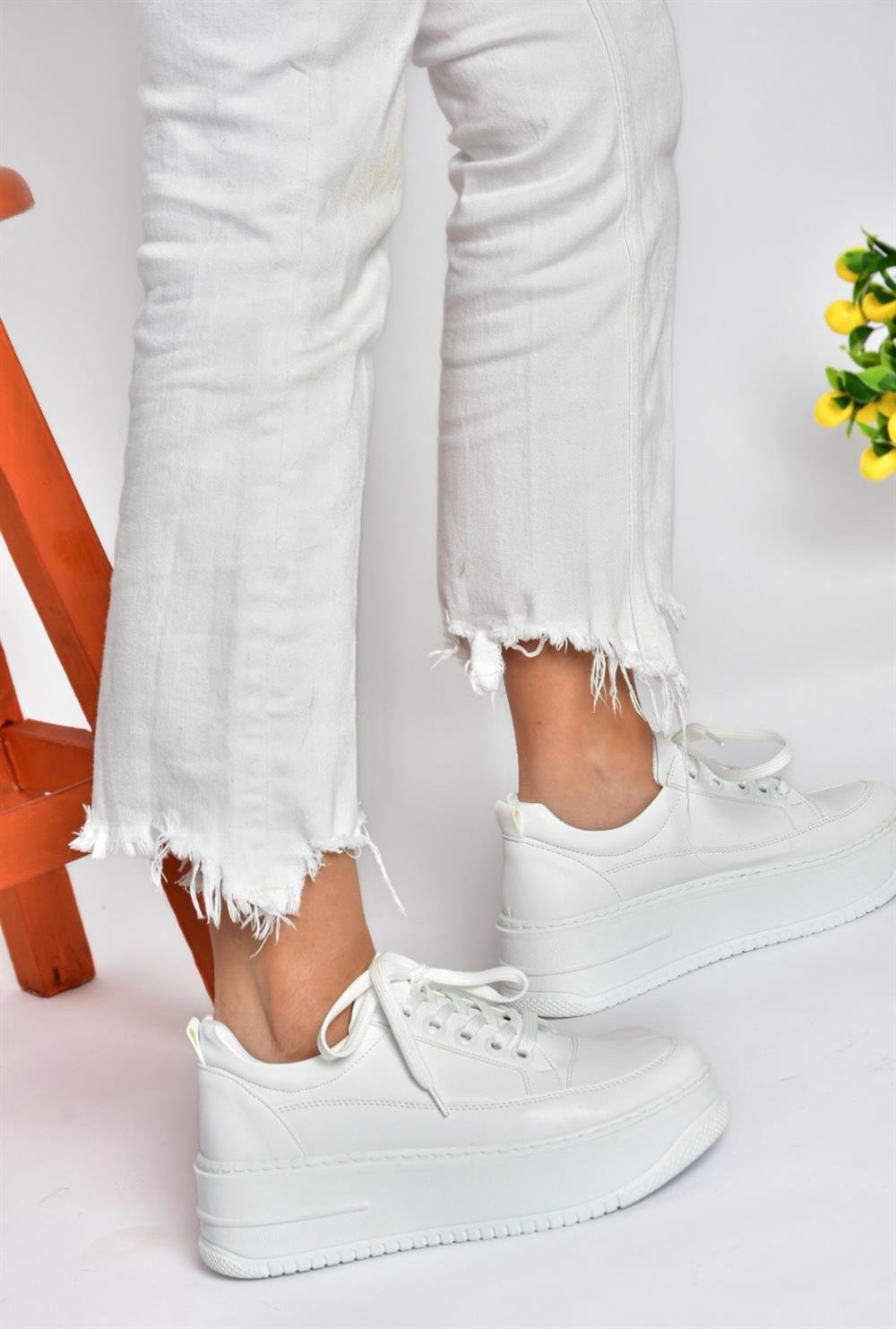 P274117509 Beyaz Yüksek Tabanlı Kadın Spor Ayakkabı Sneakers