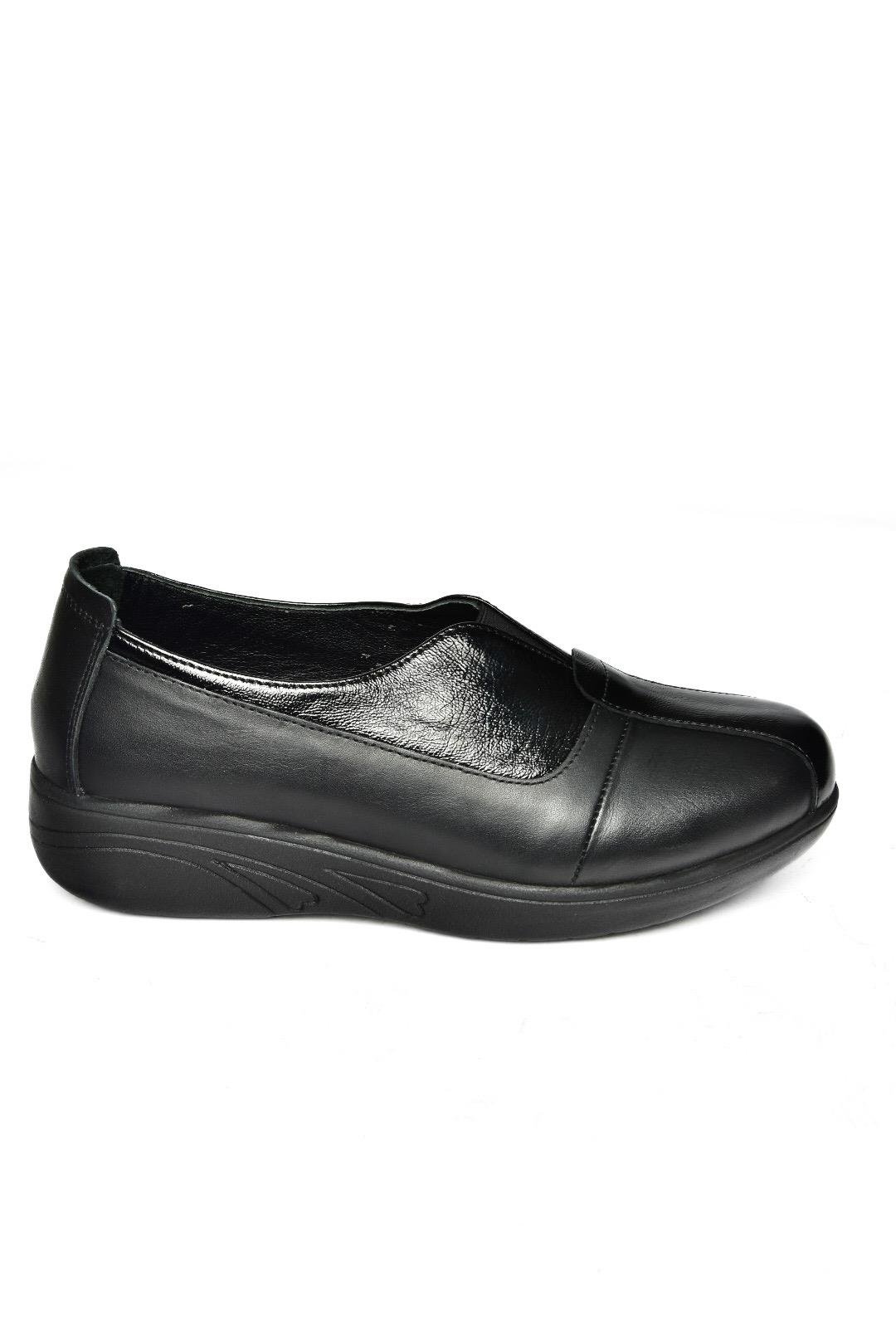 P555070503 Siyah Hakiki Deri Comfort Ortopedik Taban Kadın Ayakkabı