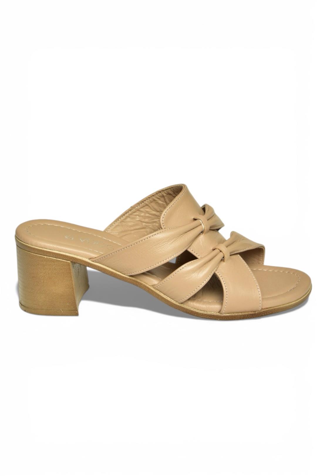 P555455803 Bej Hakiki Deri Kalın Topuklu Kadın Terlik