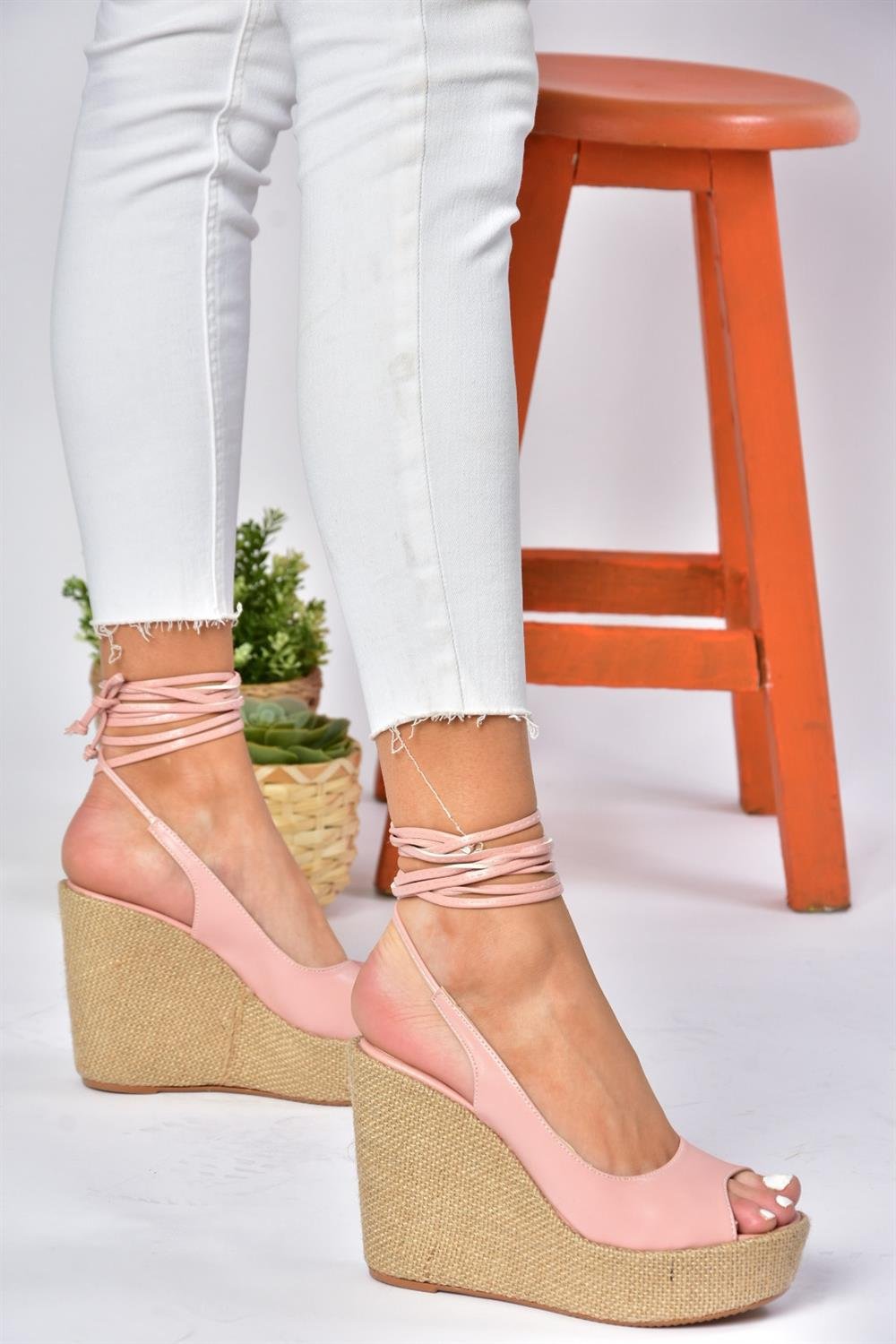 P572180809 Pudra Bilek Bağlamalı Dolgu Topuklu Kadın Ayakkabı