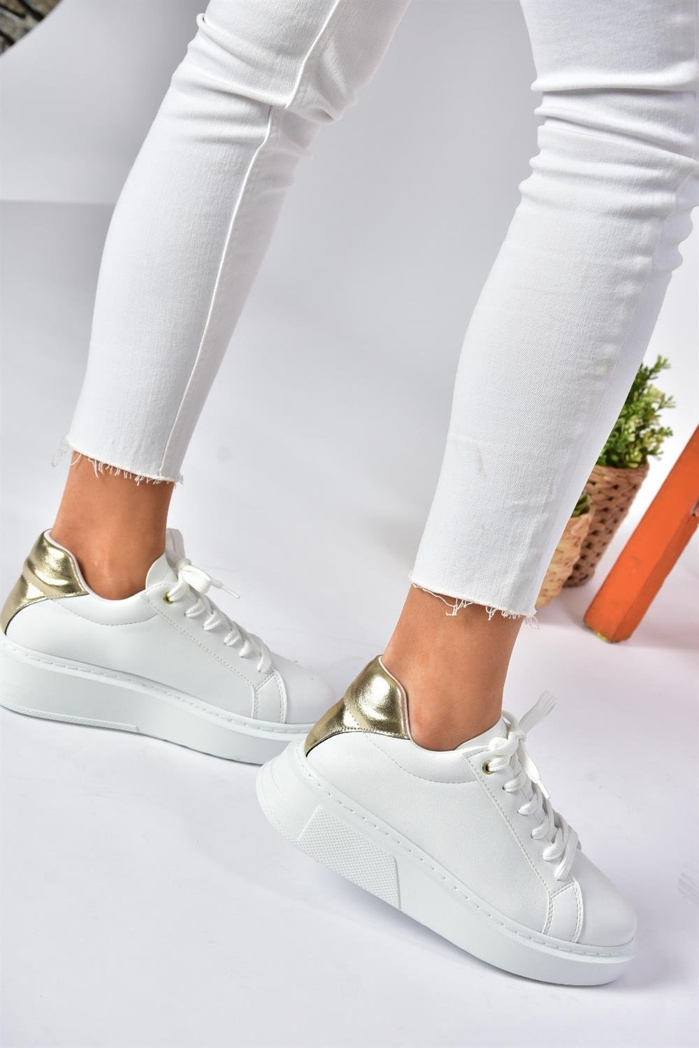 P848231409 Beyaz/Altın Kadın Spor Ayakkabı Sneakers