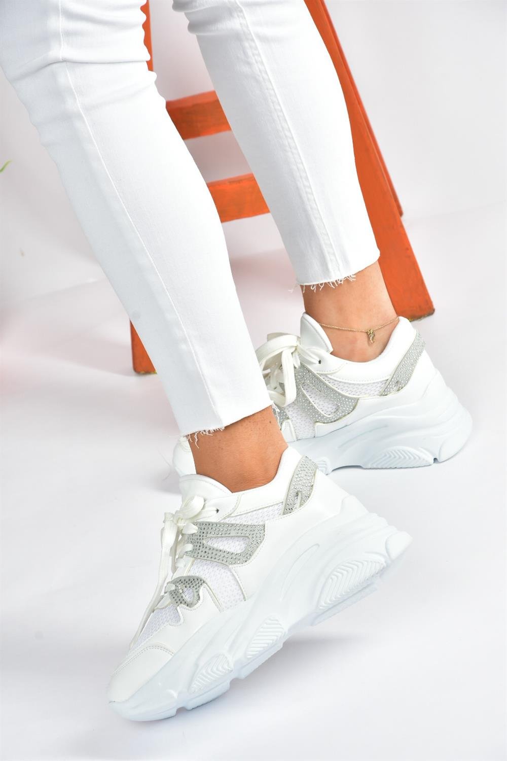 P973016509 Beyaz Kalın Tabanlı Sneakers Spor Ayakkabı