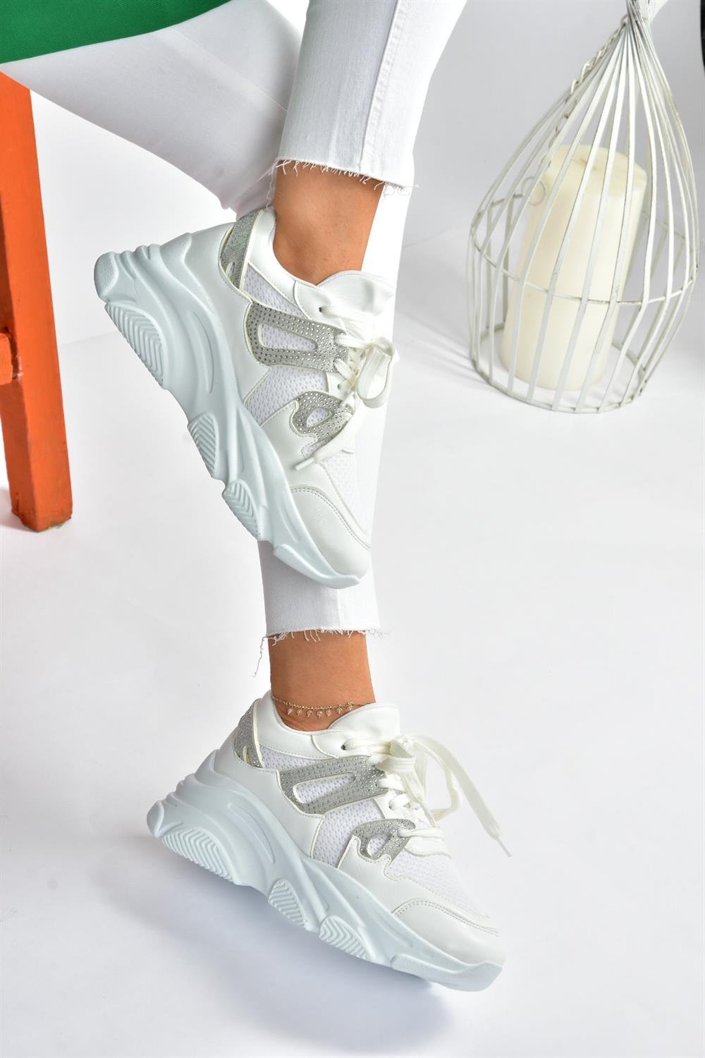 P973016509 Beyaz Kalın Tabanlı Sneakers Spor Ayakkabı
