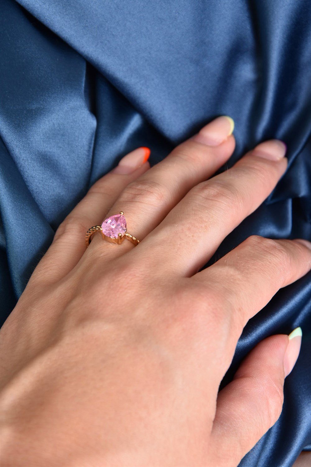 Pembe Taşlı Altın Yüzük KA041053