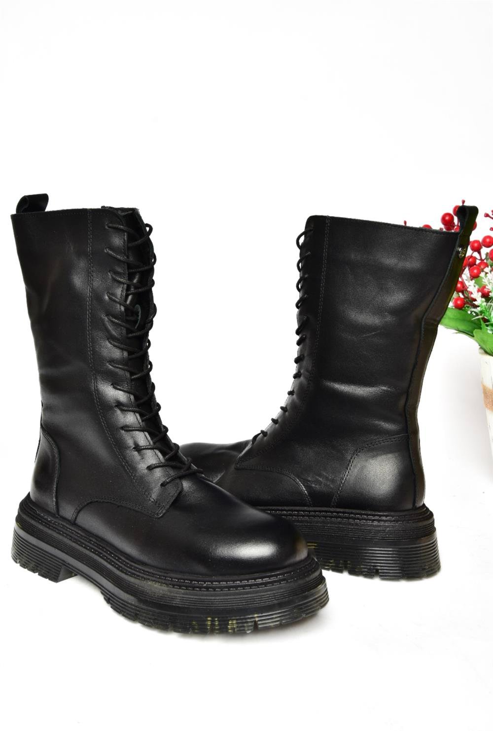 R555268103 Siyah Hakiki Deri Kadın Postal Bot