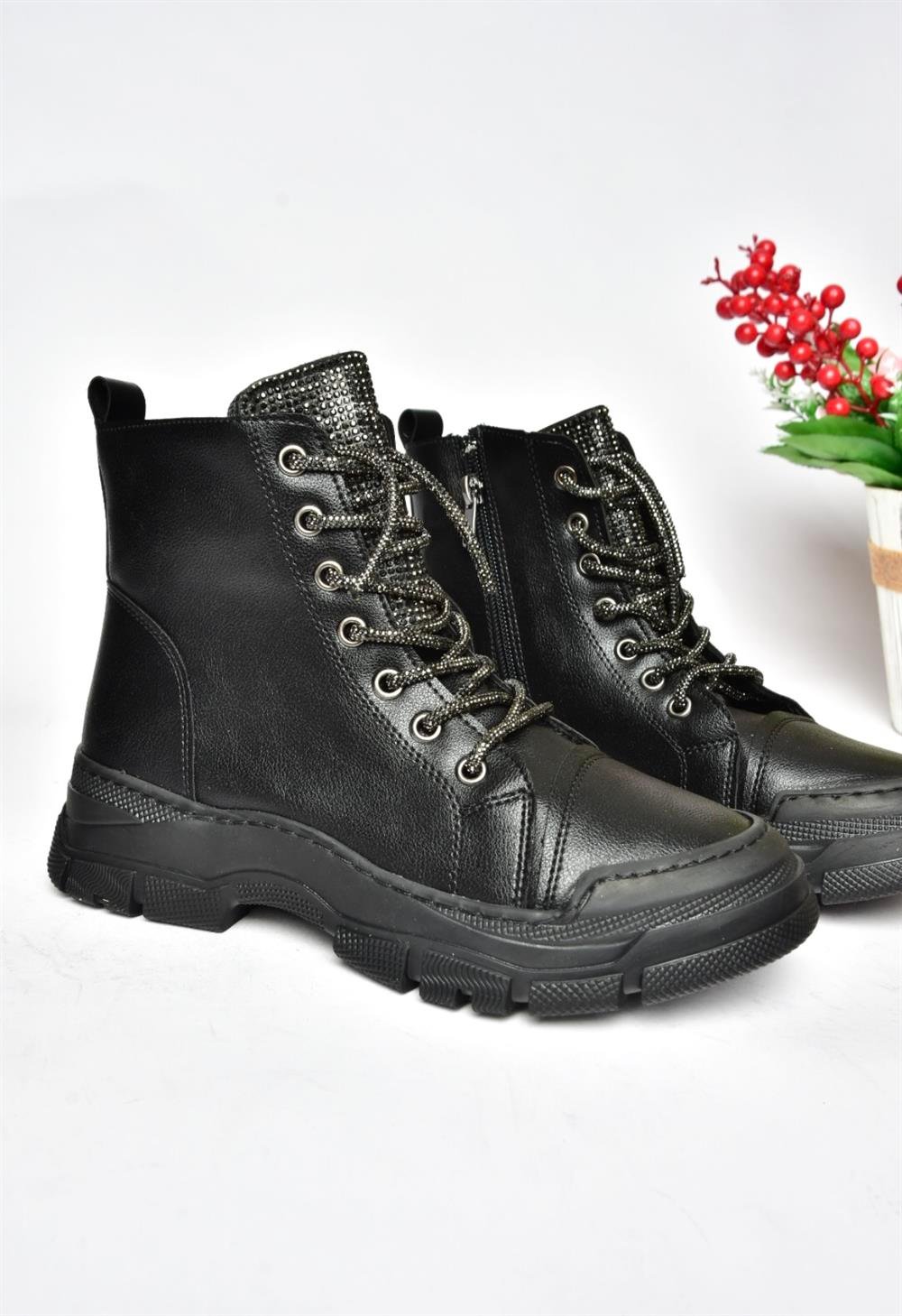 R602889909 Siyah Taş Detaylı Kadın Bot