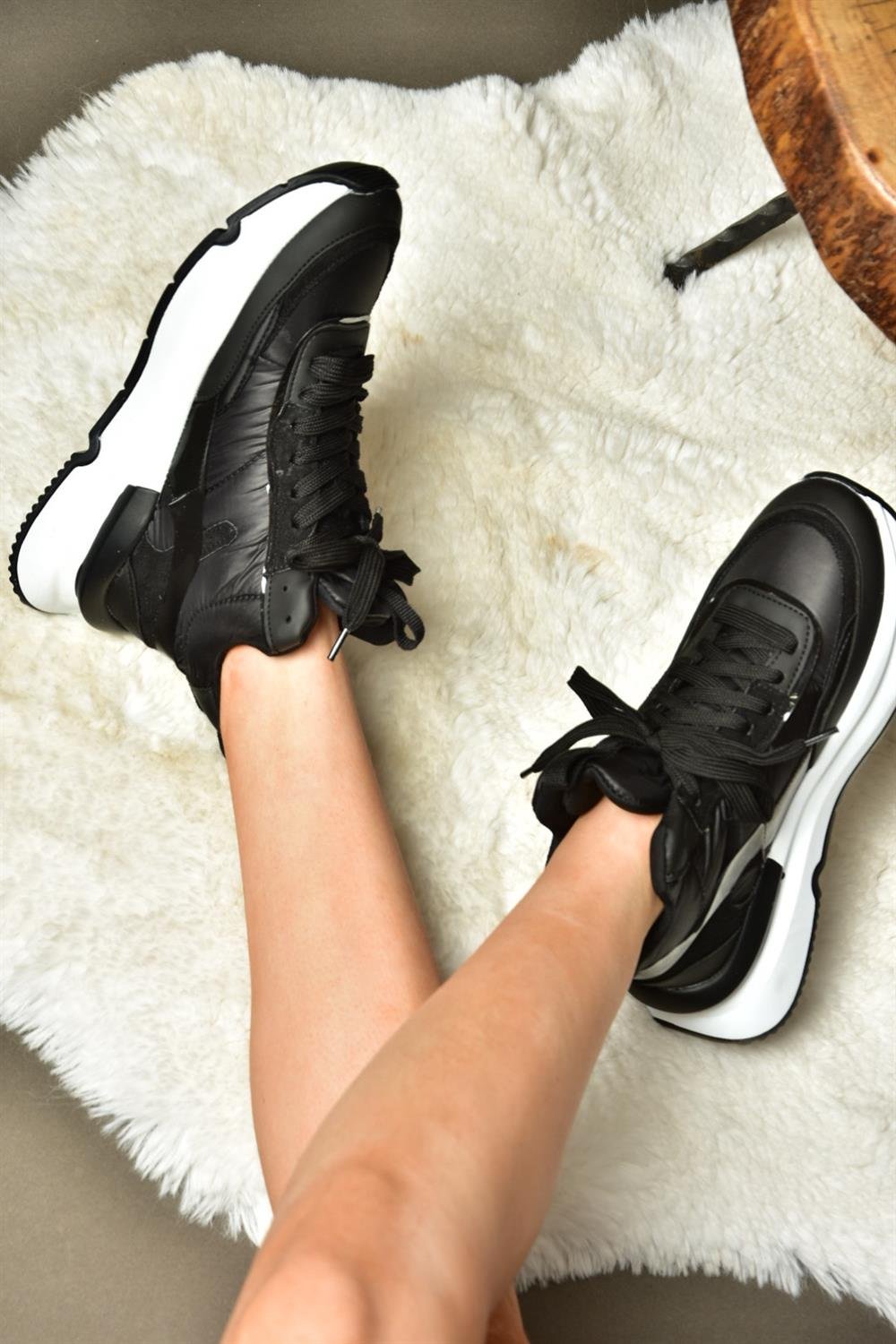 R973116004 Siyah Kalın Tabanlı Spor Ayakkabı Sneakers