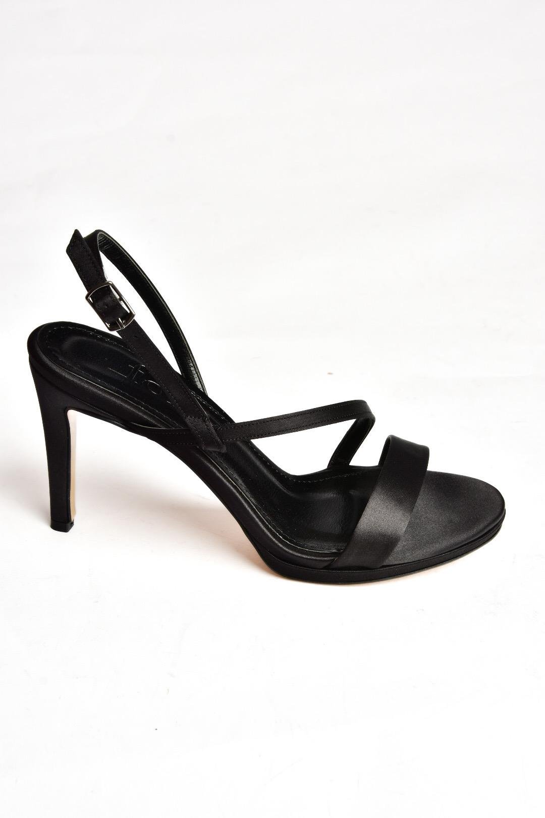 S569716604 Siyah Kumaş İnce Topuklu Abiye Ayakkabı