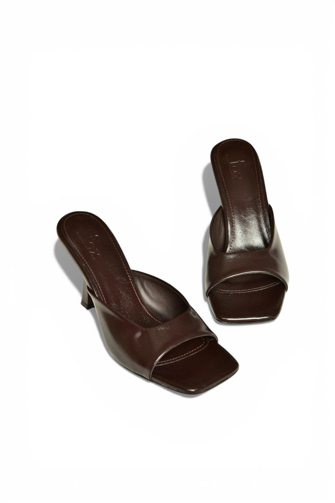 S590033160 Kahverengi Rustik İnce Topuklu Kadın Terlik