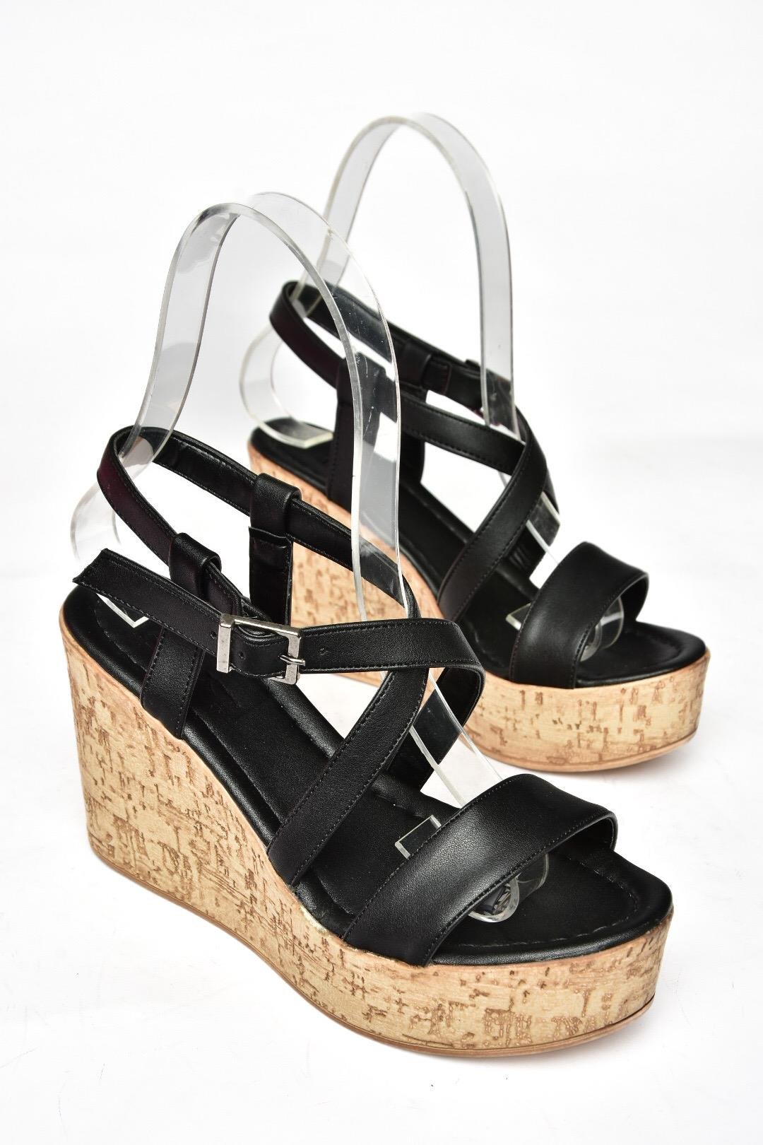 S996054409 Siyah Dolgu Topuklu Kadın Ayakkabı