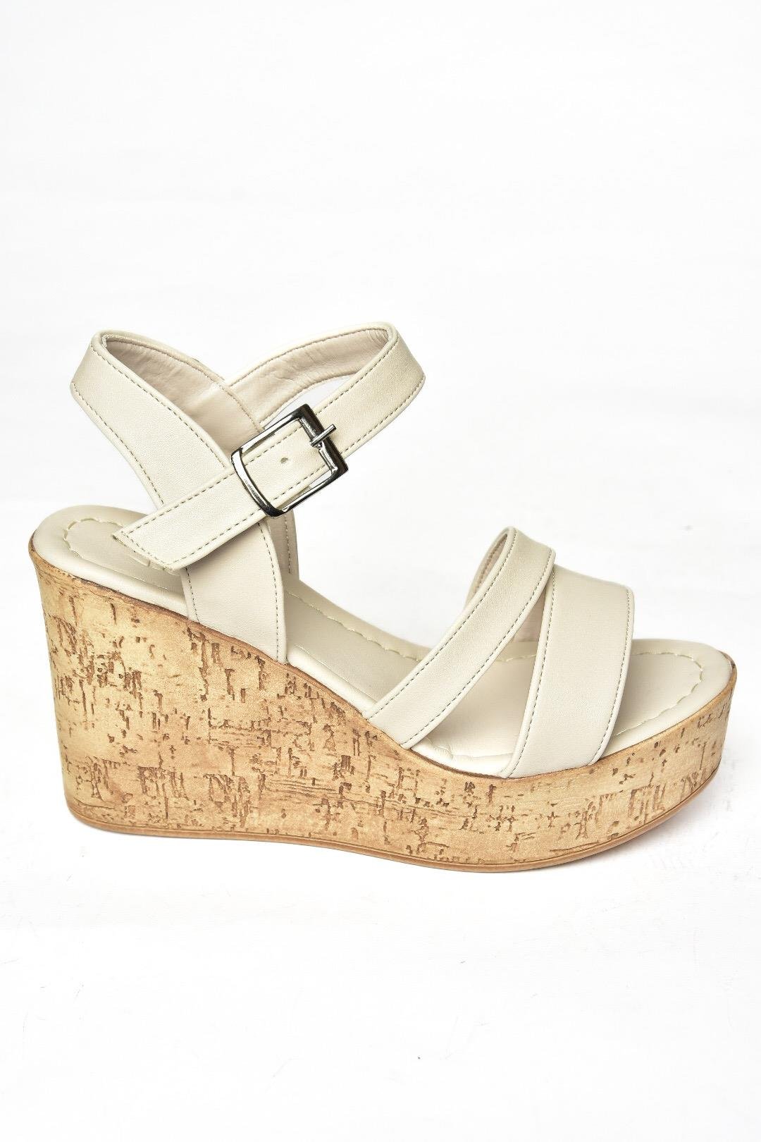 S996061209 Bej Dolgu Topuklu Kadın Ayakkabı