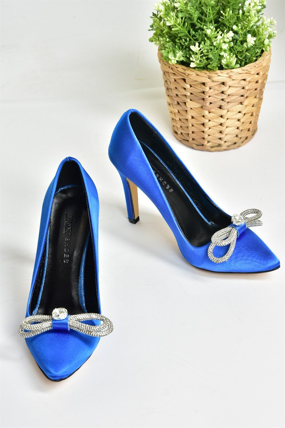 Saks Mavi Saten Kumaş Taşlı Kadın Stiletto M253972004