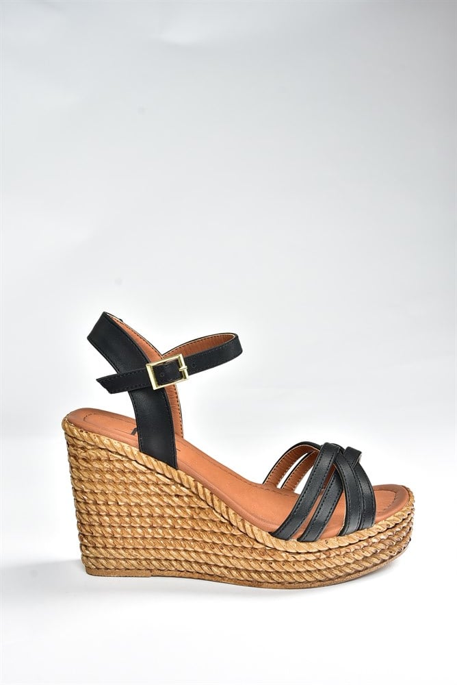 Siyah Dolgu Topuklu Kadın Ayakkabı K674194109