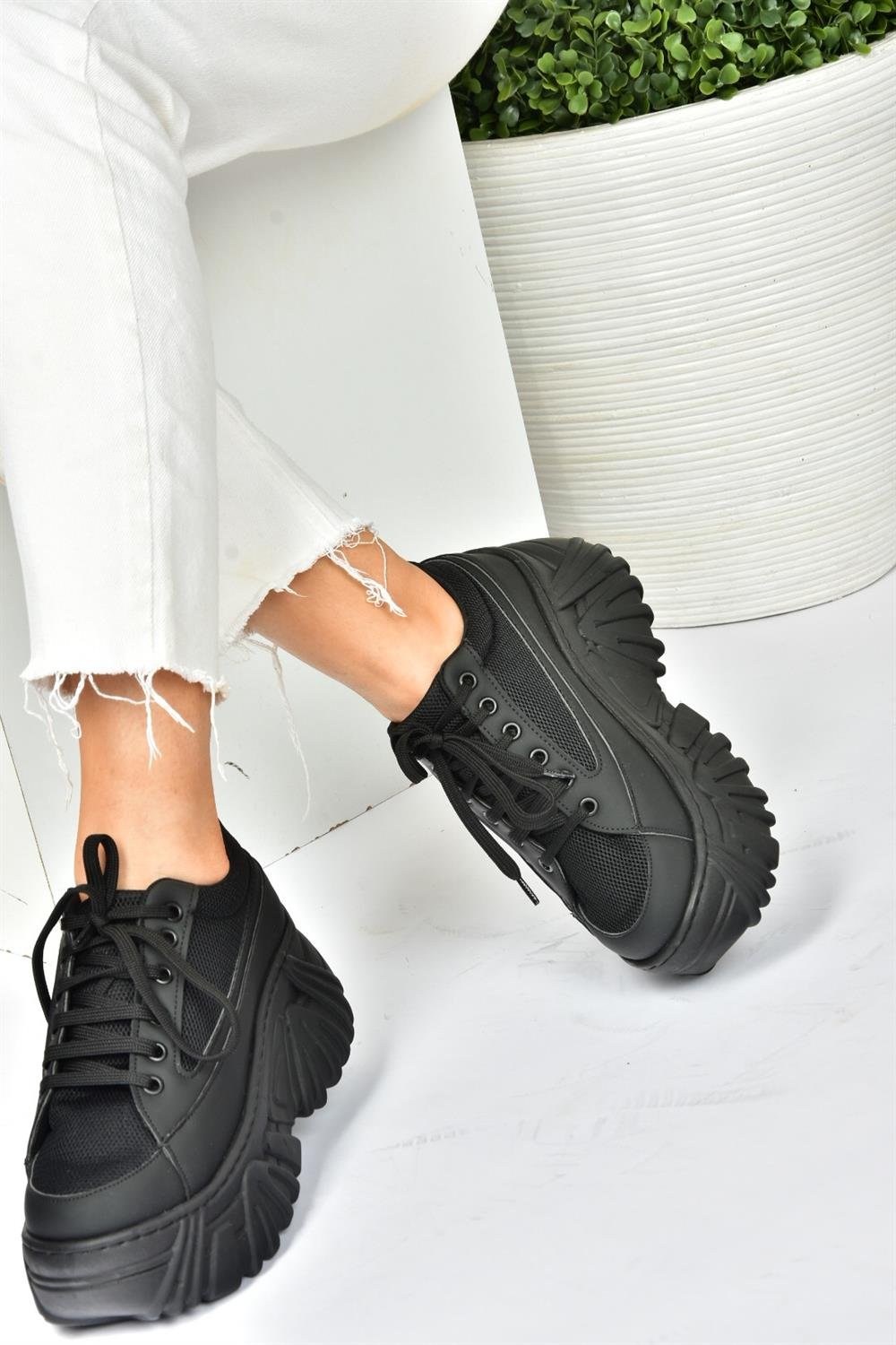Siyah Kalın Tabanlı Günlük Sneaker Spor Ayakkabı P973515109