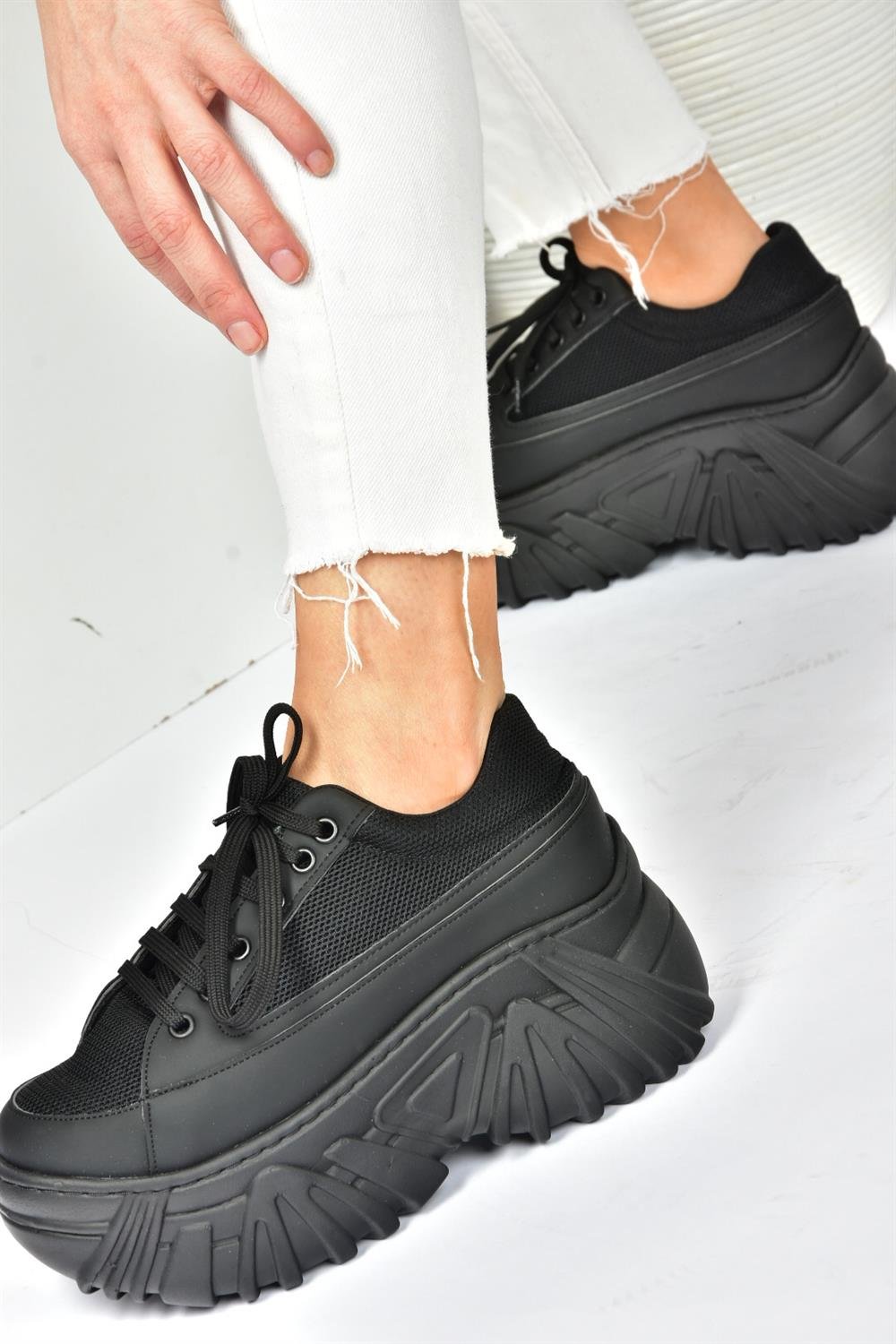 Siyah Kalın Tabanlı Günlük Sneaker Spor Ayakkabı P973515109