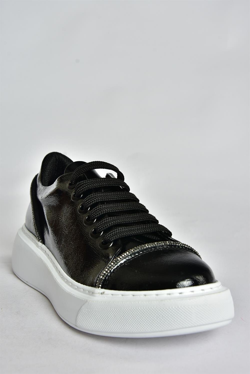 Siyah Rugan Taş Detaylı Günlük Spor Ayakkabı Sneakers P274049308
