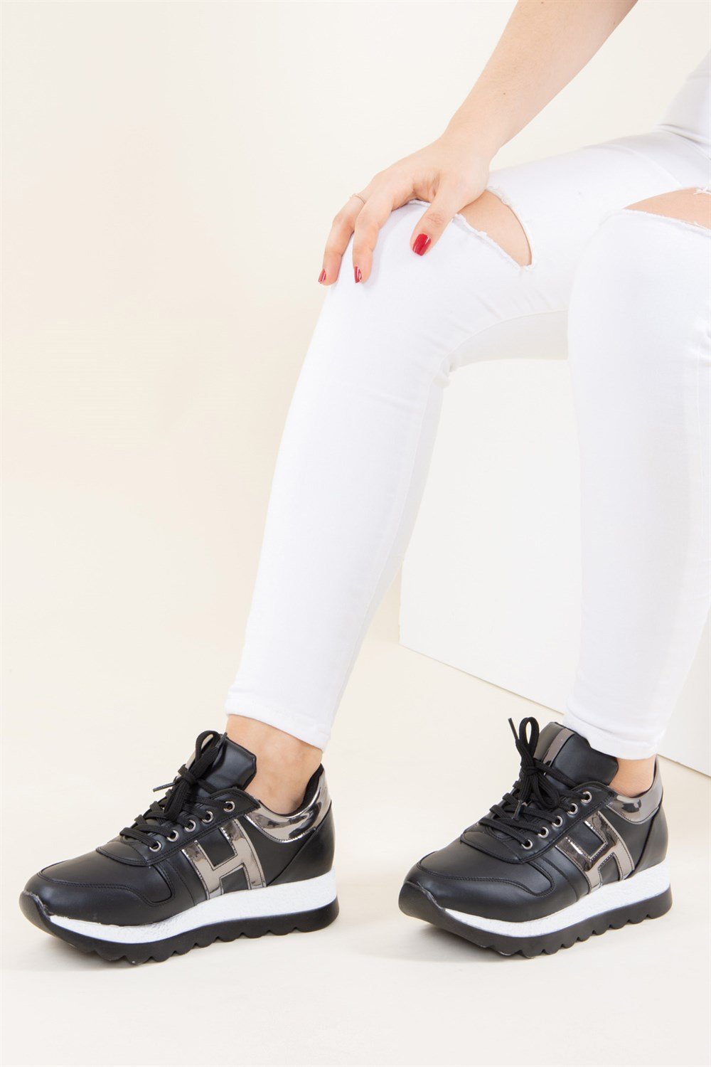 Siyah/Platin Kadın Sneakers F674018309