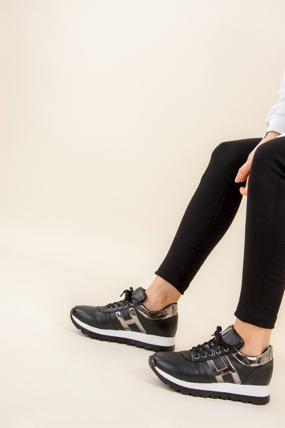 Siyah/Platin Kadın Sneakers F674018309