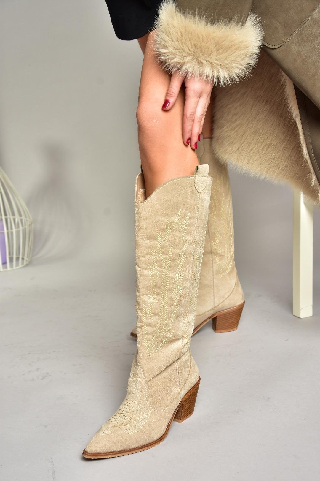 T267765202 Bej Süet Kovboy Model Kadın Çizme