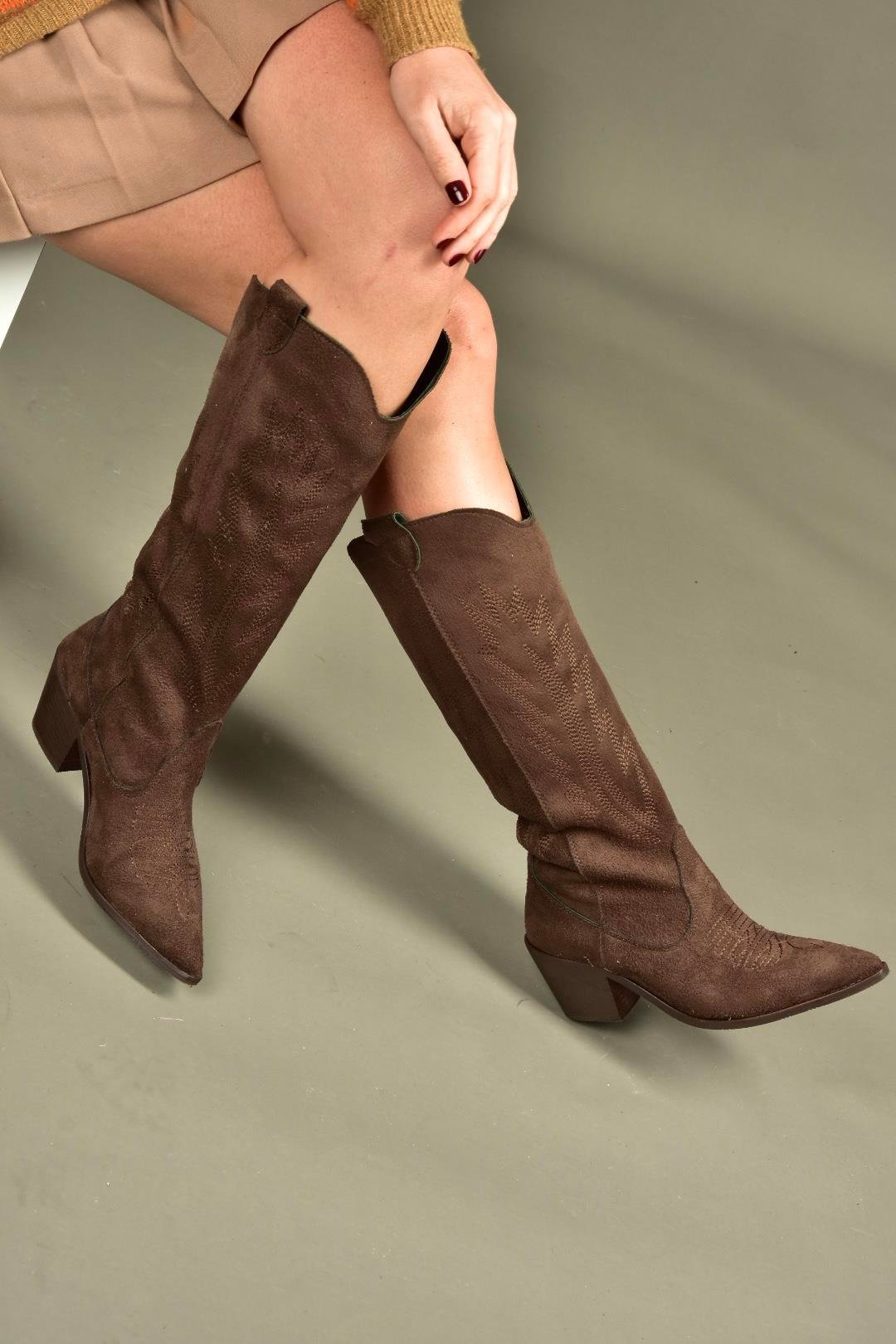 T267765202 Kahverengi Süet Kovboy Model Kadın Çizme