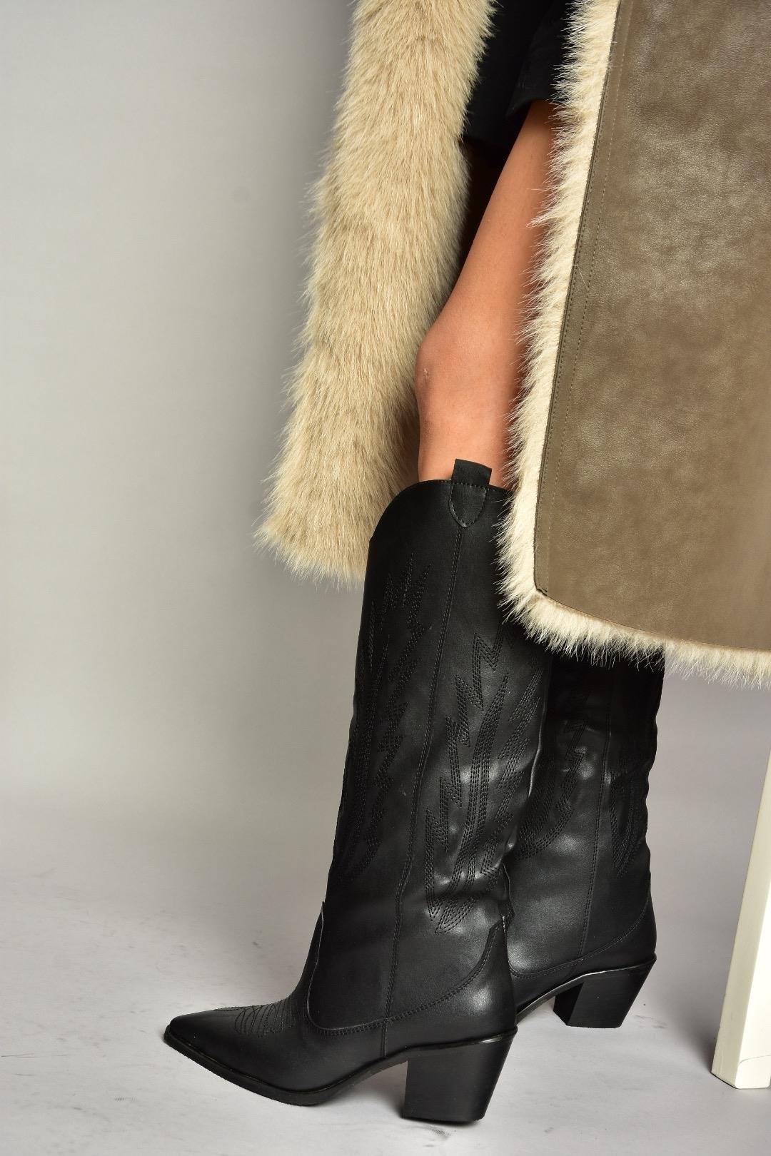 T267765209 Siyah Kovboy Model Kadın Çizme