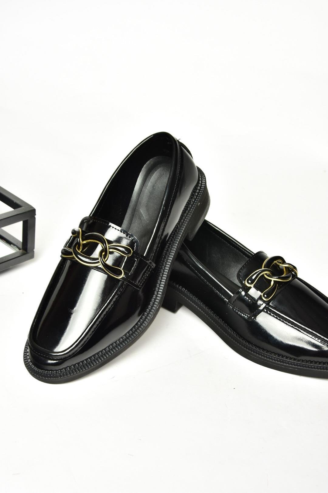 T314576408 Siyah Rugan Loafer Makosen Kadın Ayakkabı