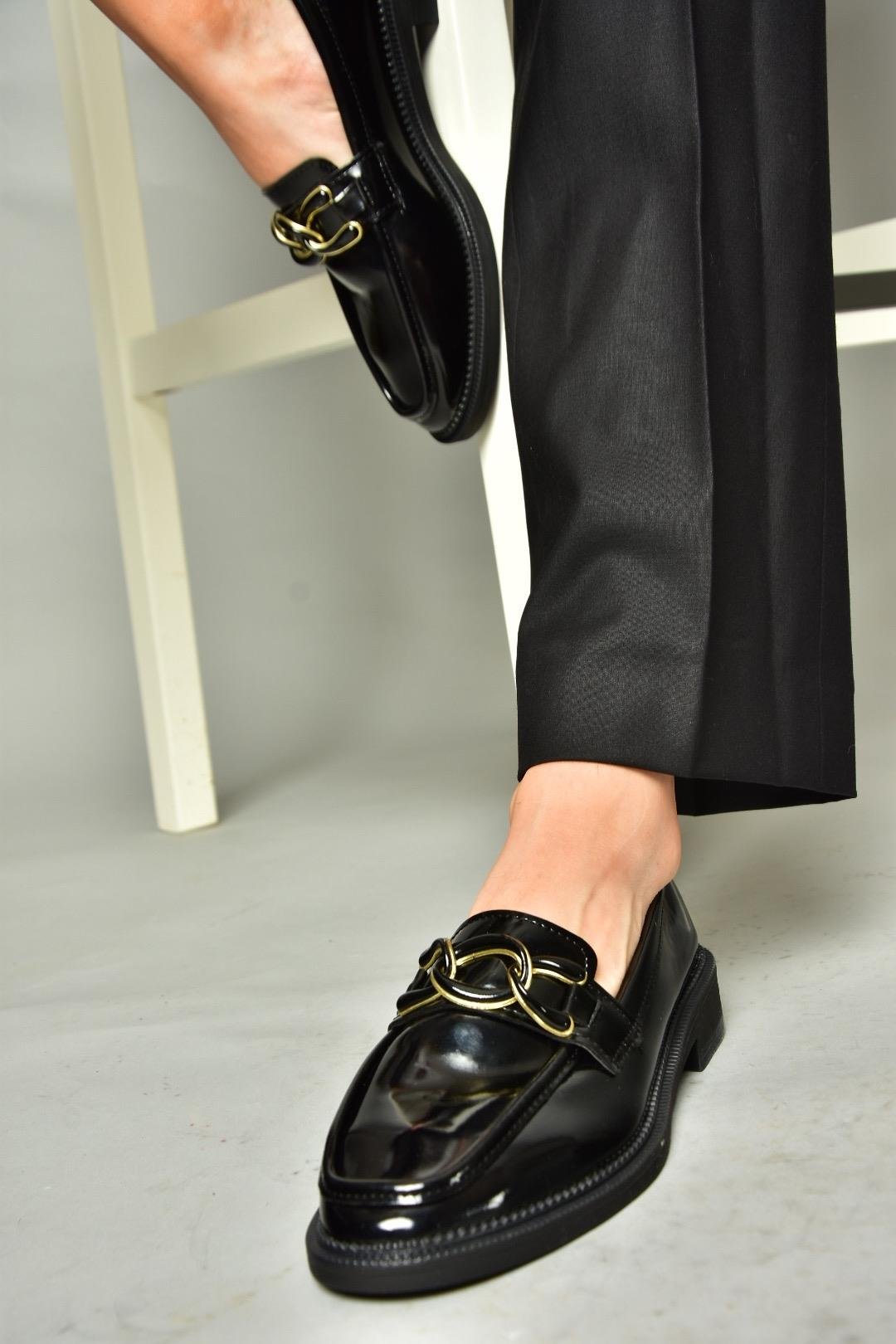 T314576408 Siyah Rugan Loafer Makosen Kadın Ayakkabı