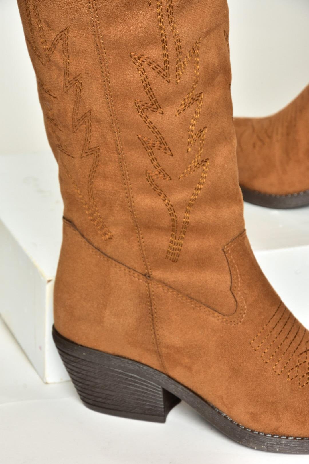 T404401202 Taba Süet Kovboy Model Kadın Çizme
