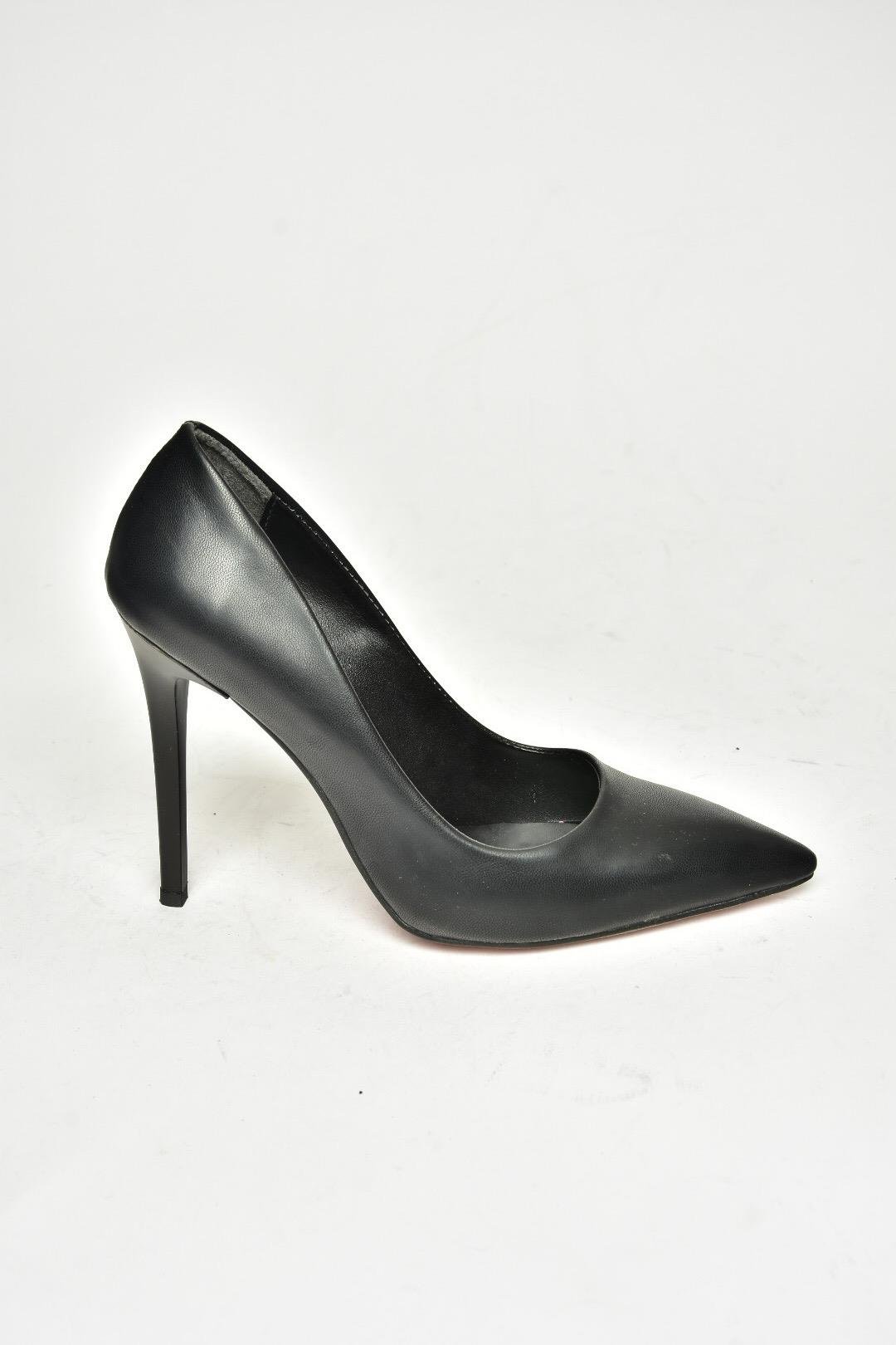 T676192009 Siyah İnce Topuklu Kadın Stiletto