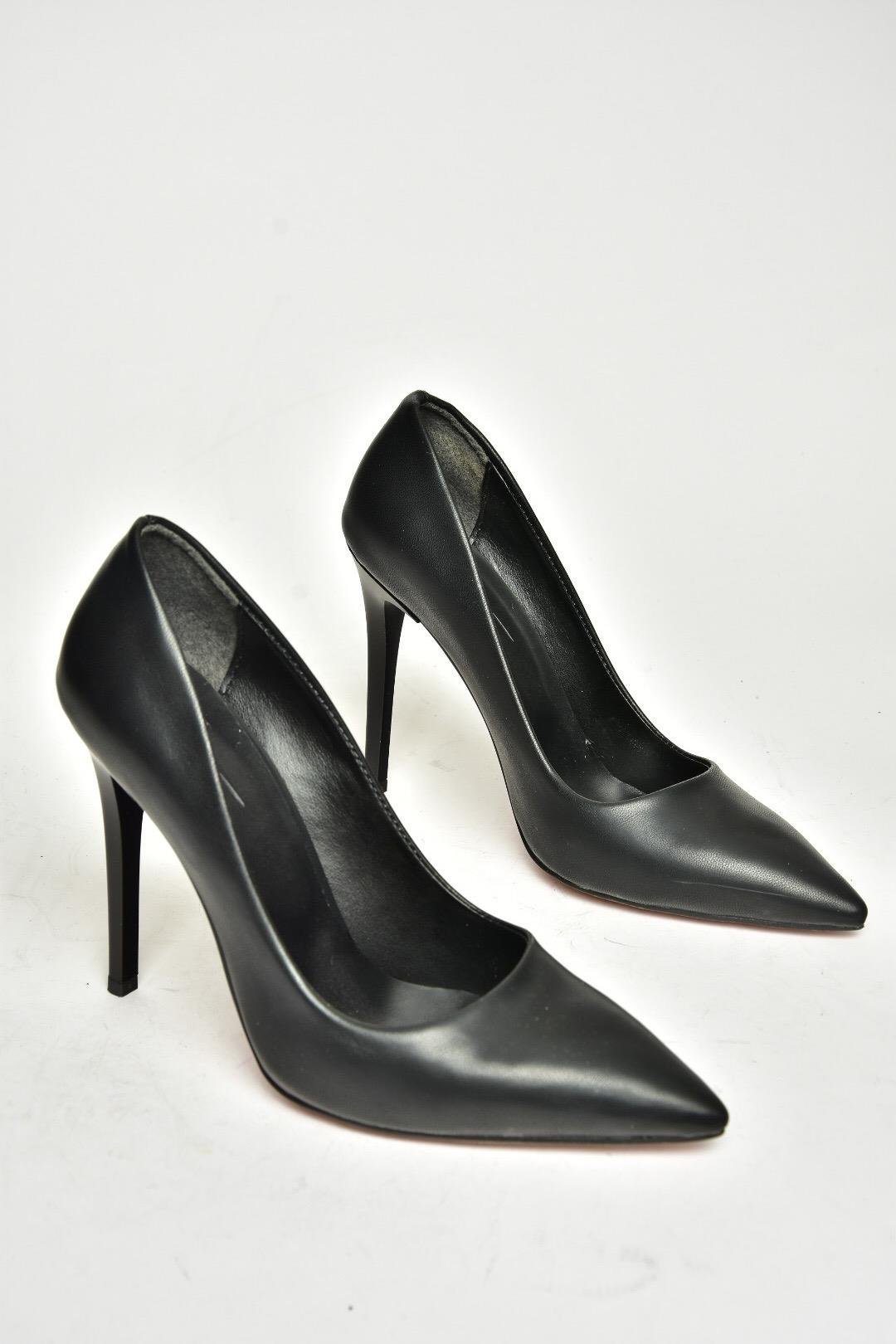 T676192009 Siyah İnce Topuklu Kadın Stiletto