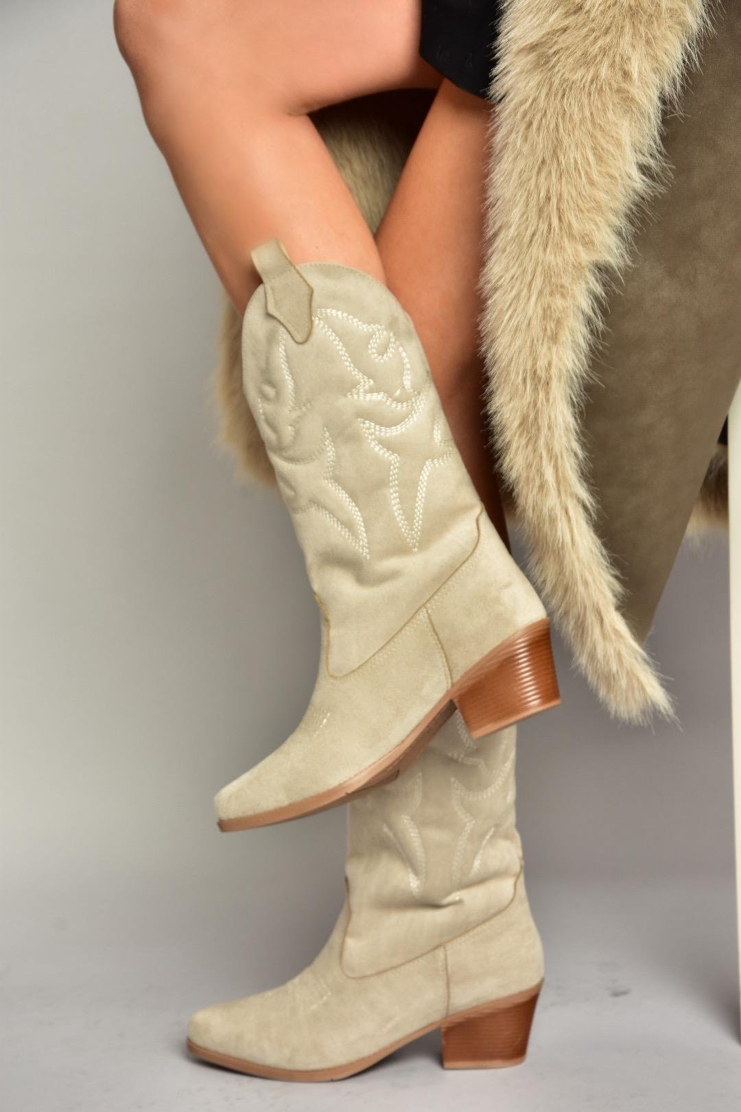 T820088702 Ten Süet Kovboy Model Kadın Çizme