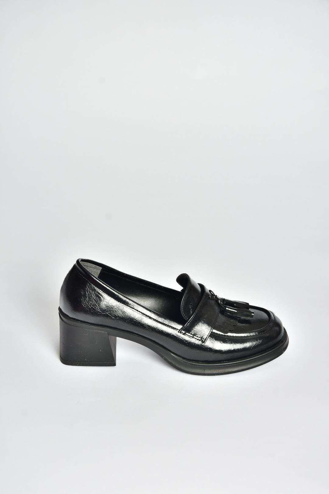 T820145460 Siyah Rustik Kalın Topuklu Kadın Ayakkabı