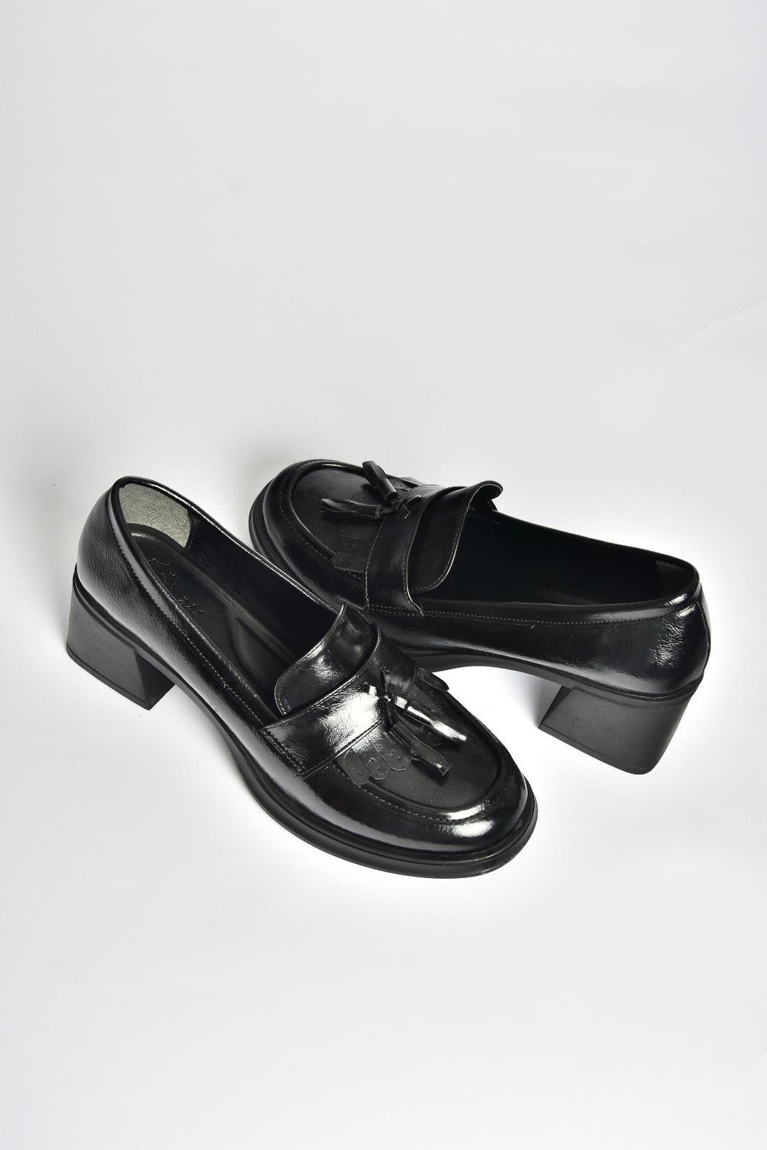 T820145460 Siyah Rustik Kalın Topuklu Kadın Ayakkabı