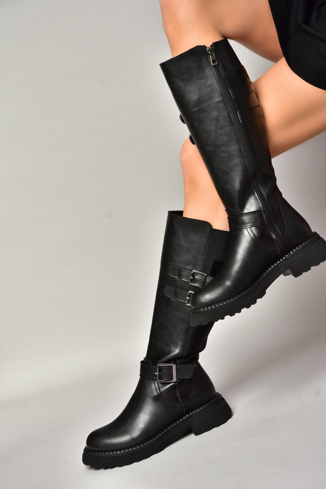 T820857509 Siyah Düz Tabanlı Kadın Çizme