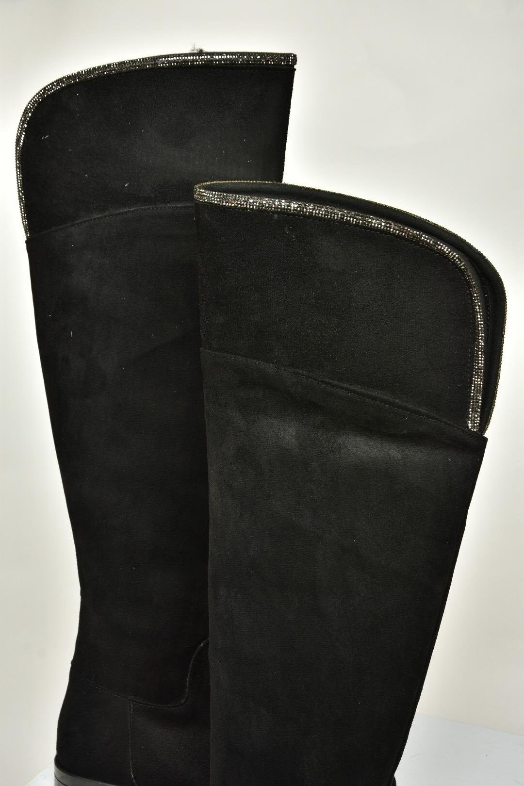T848643502 Siyah Süet Taş Detaylı Kadın Çizme