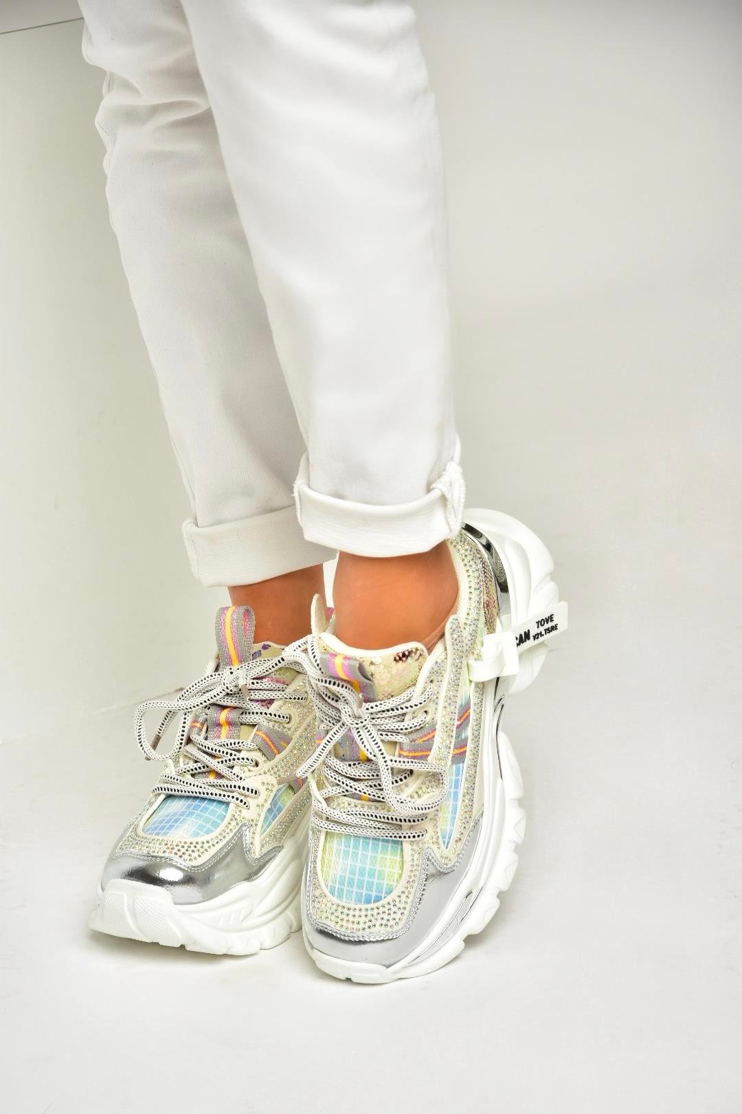 U380141309 Beyaz Taş Detaylı Spor Ayakkabı Sneakers