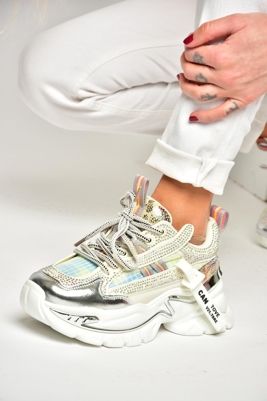 U380141309 Beyaz Taş Detaylı Spor Ayakkabı Sneakers