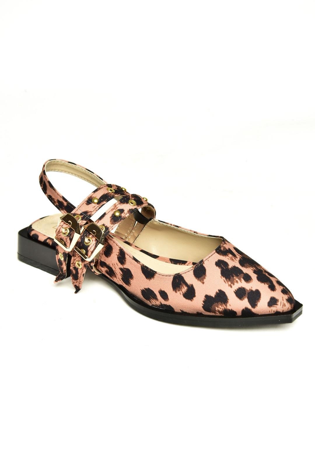 U518800604 Leopar Kumaş Alçak Topuklu Kadın Ayakkabı