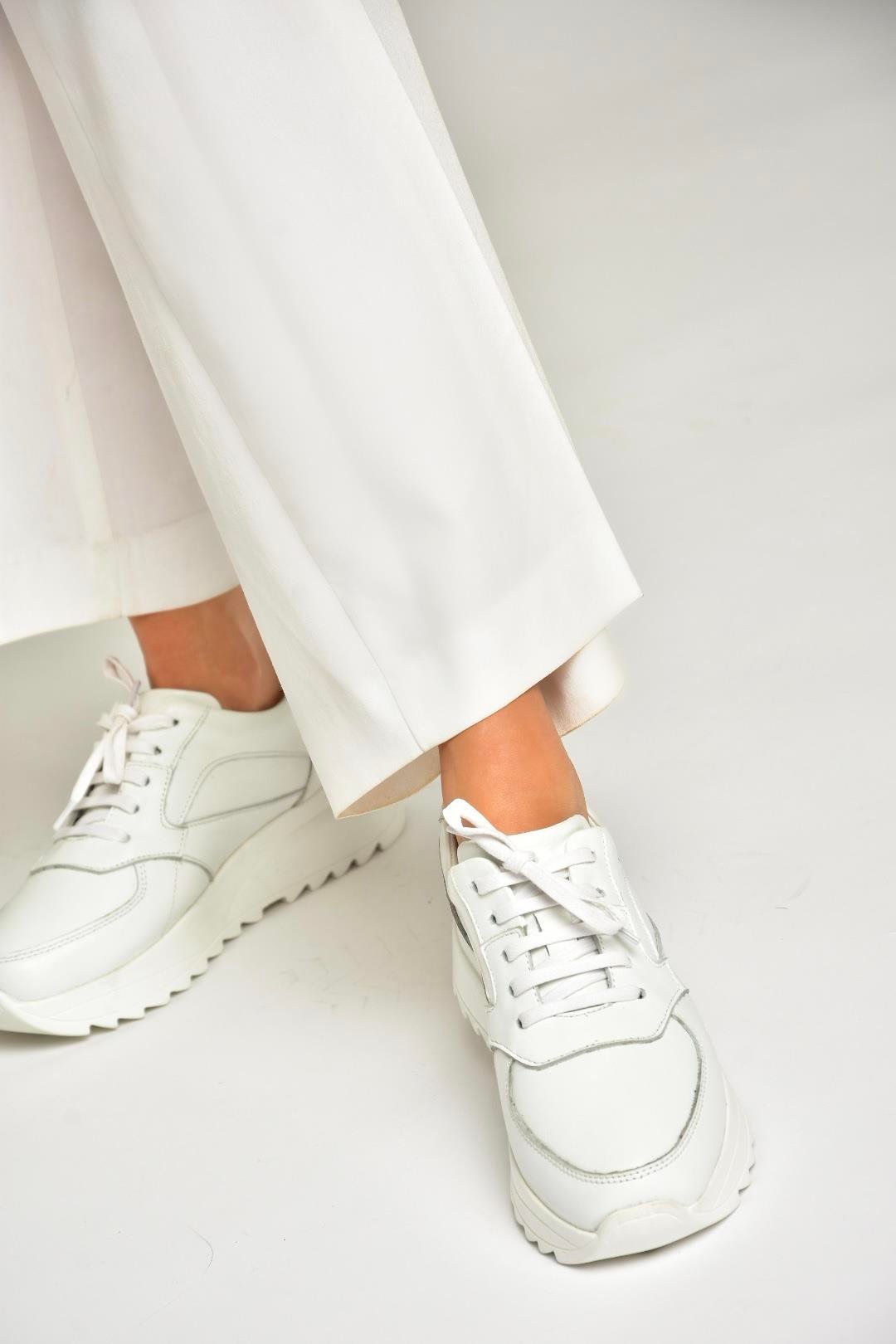 U540709003 Beyaz Hakiki Deri Spor Ayakkabı Sneakers