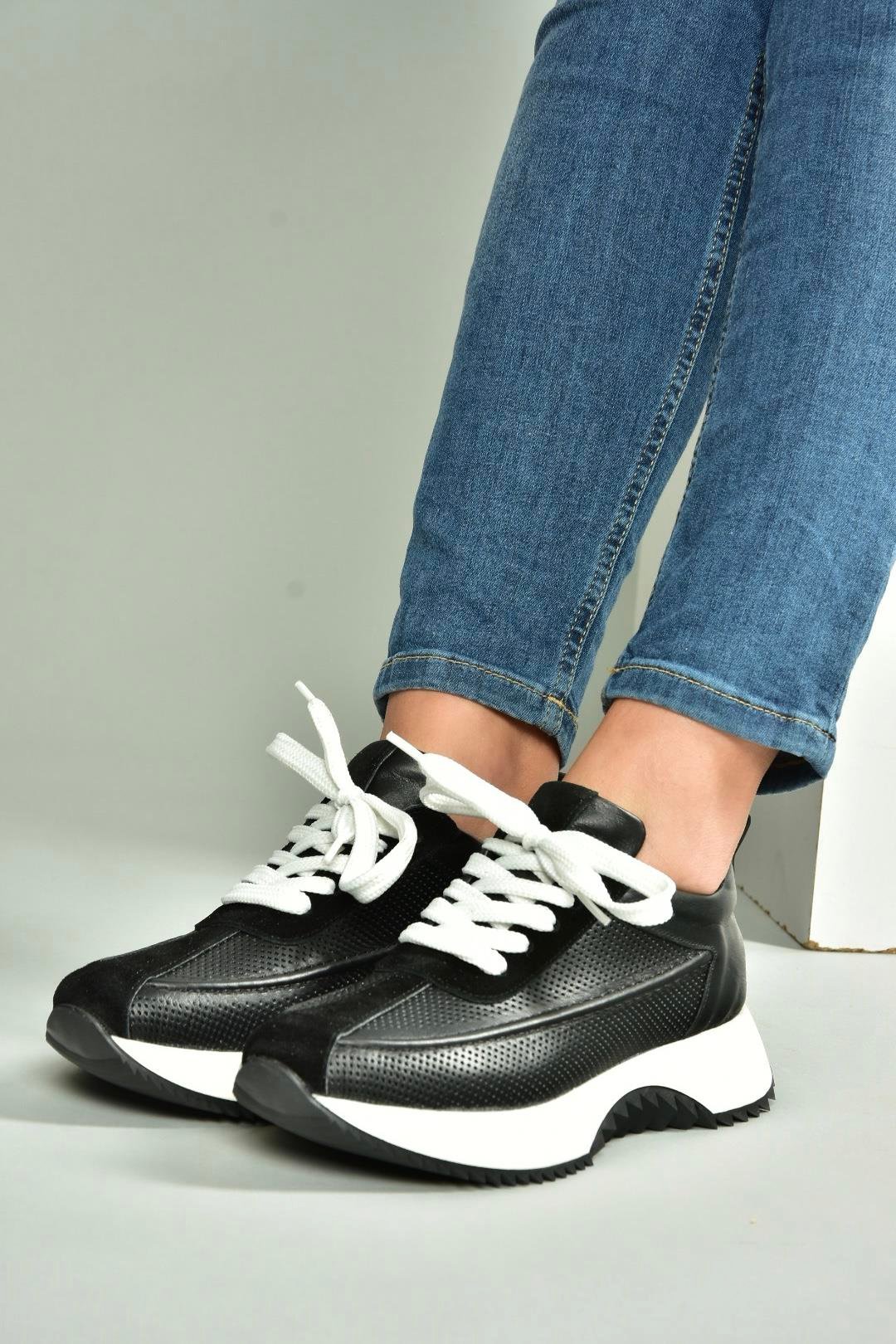 U555020503 Siyah Hakiki Deri Spor Ayakkabı Sneakers