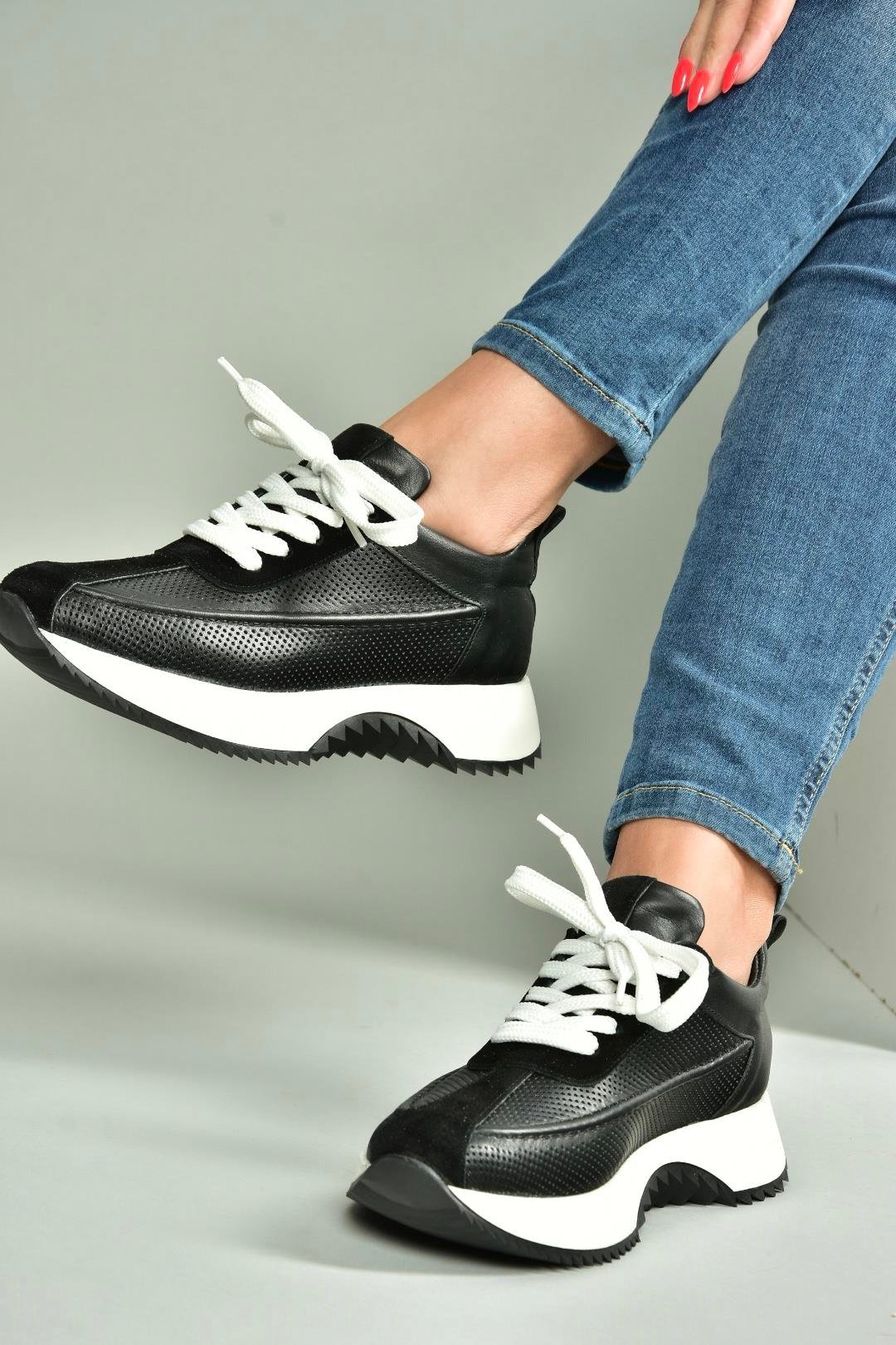 U555020503 Siyah Hakiki Deri Spor Ayakkabı Sneakers