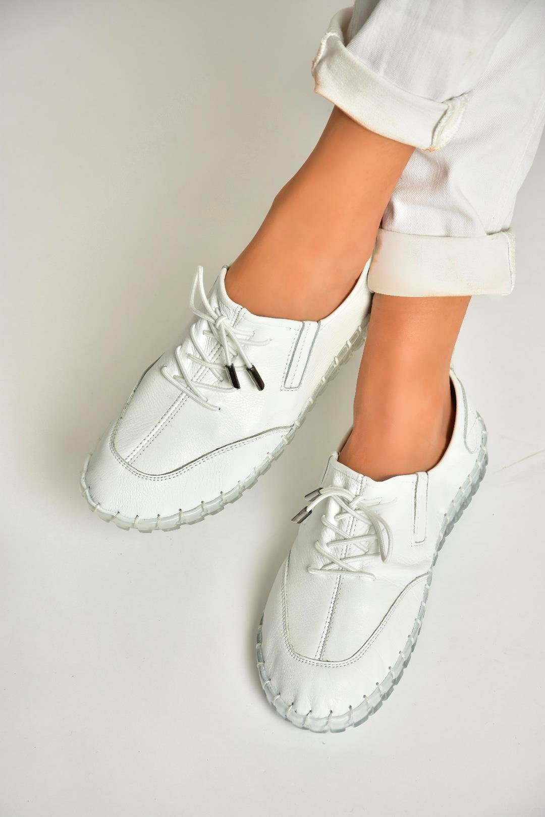 U555130503 Beyaz Hakiki Deri Spor Ayakkabı