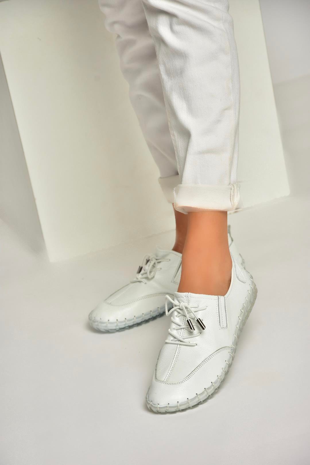 U555130503 Beyaz Hakiki Deri Spor Ayakkabı