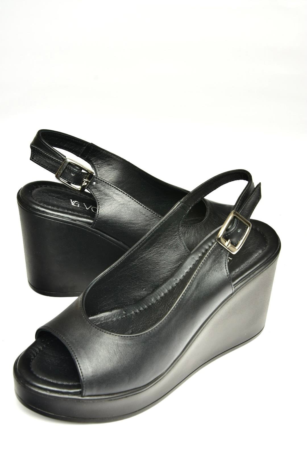 U555225003 Siyah Hakiki Deri Dolgu Topuklu Kadın Ayakkabı