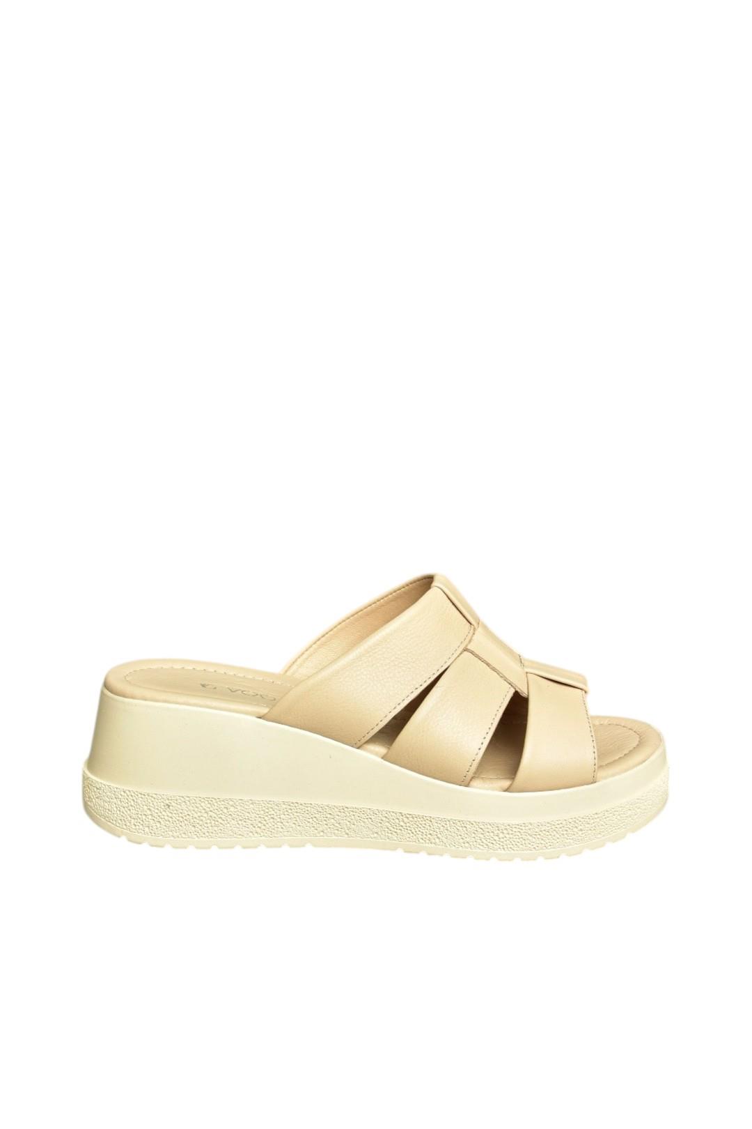 U555330903 Bej Hakiki Deri Kalın Tabanlı Kadın Terlik