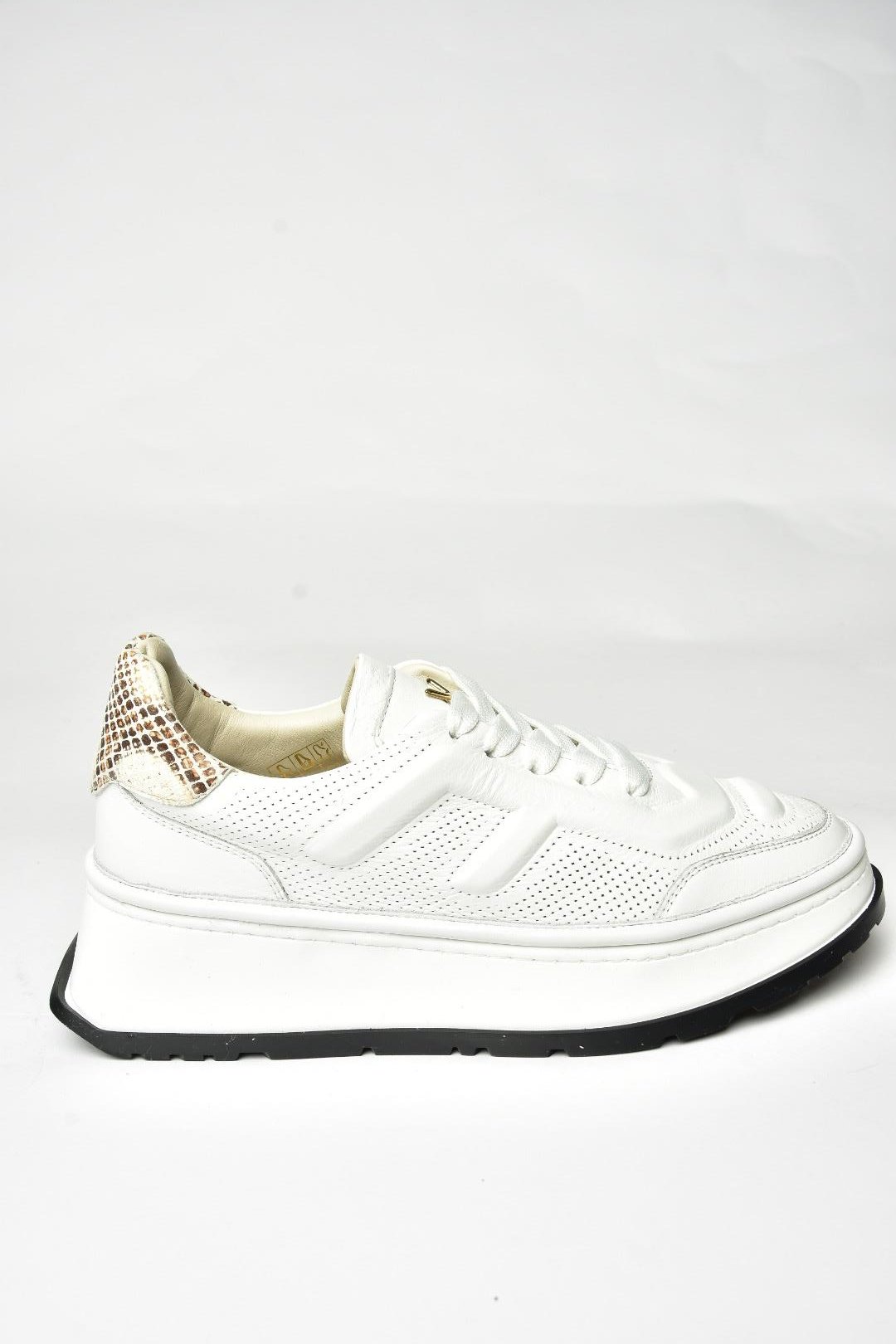 U555605603 Beyaz Hakiki Deri Kalın Tabanlı Spor Ayakkabı Sneakers