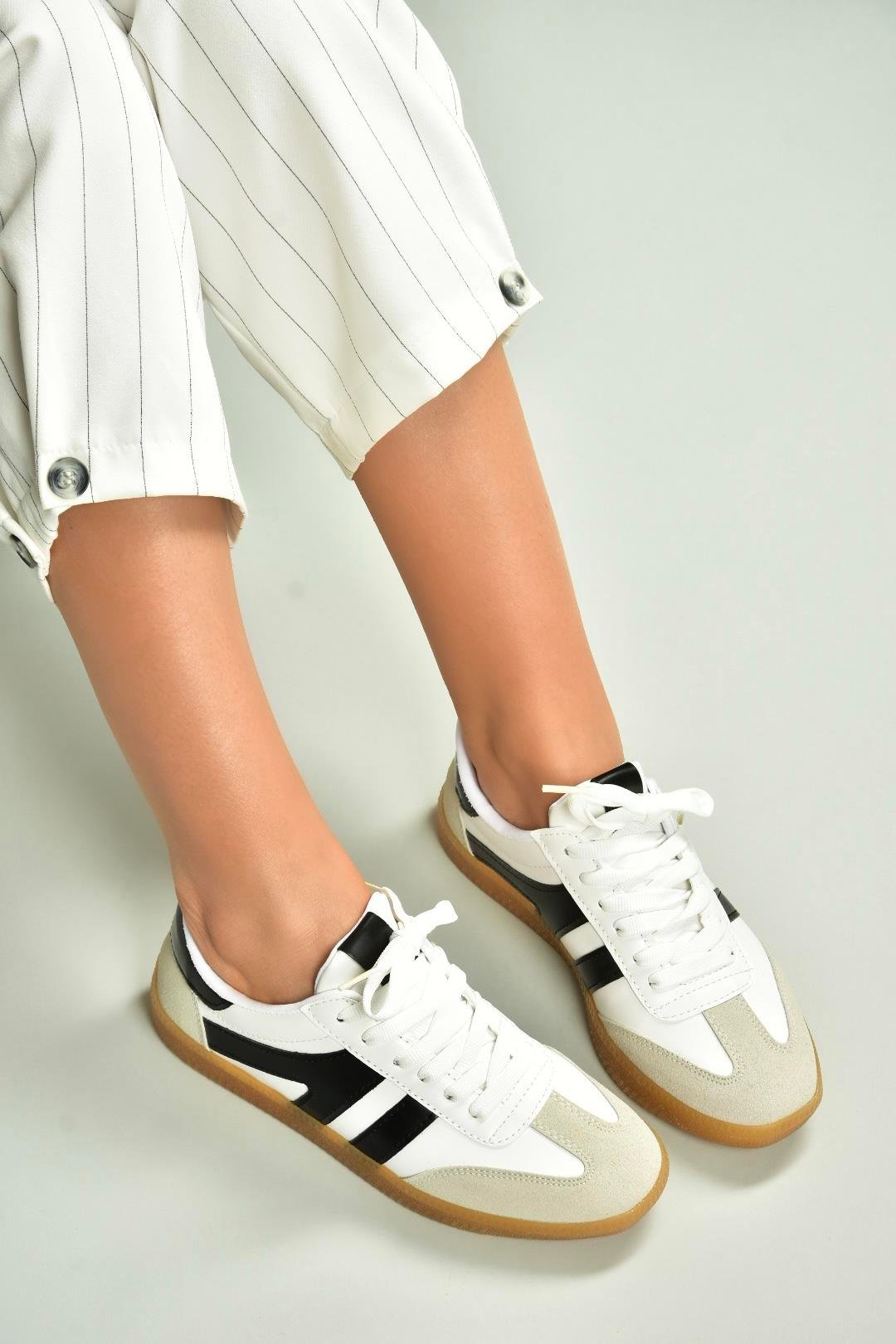 U652861409 Beyaz/Siyah Kadın Spor Ayakkabı Sneakers