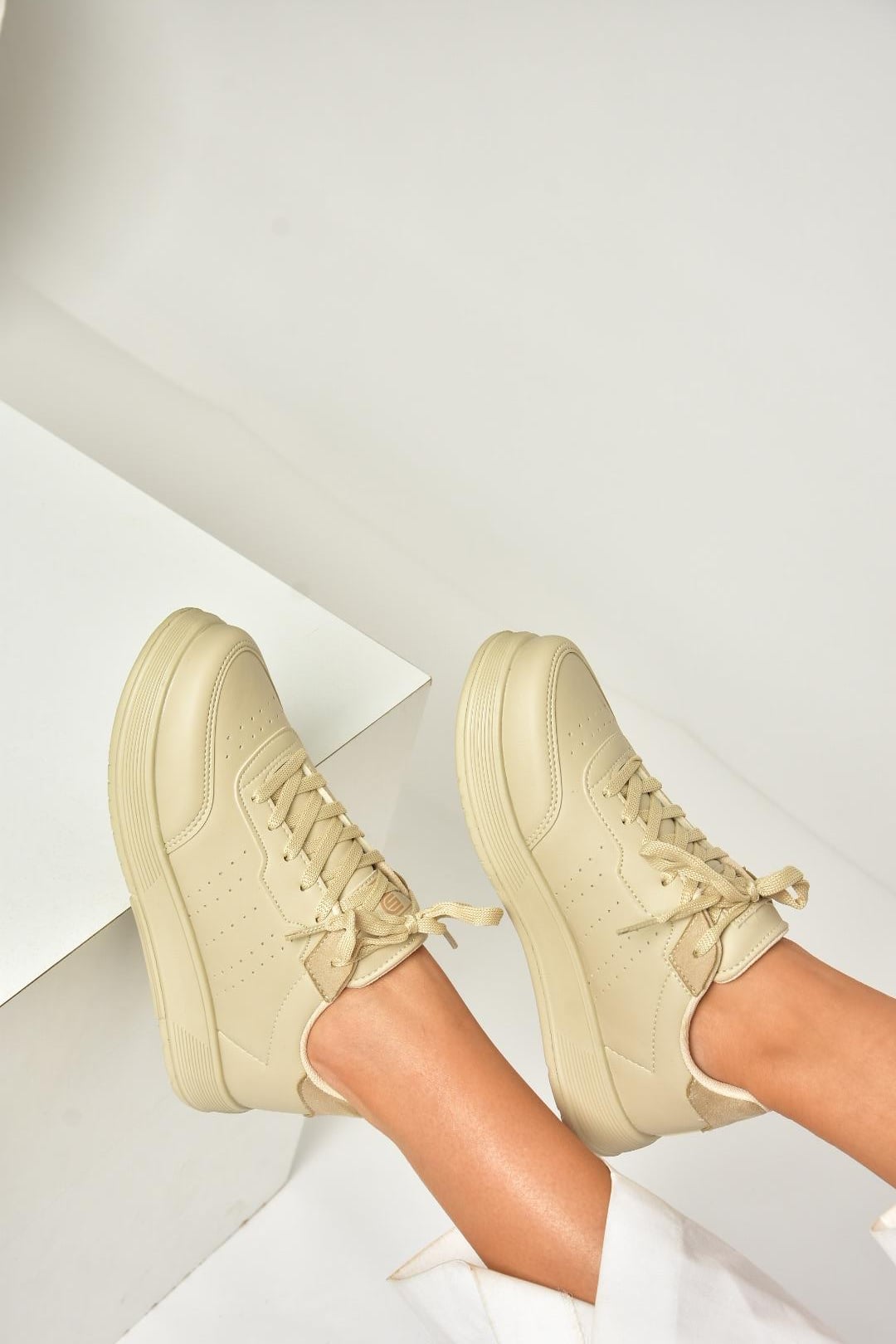 U702015809 Bej Spor Ayakkabı Sneakers