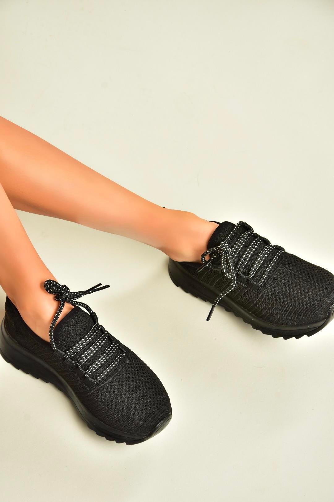 U702101204 Siyah/Siyah Kumaş Spor Ayakkabı Sneakers